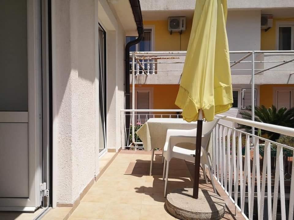 Apartmani Becici Habitación foto